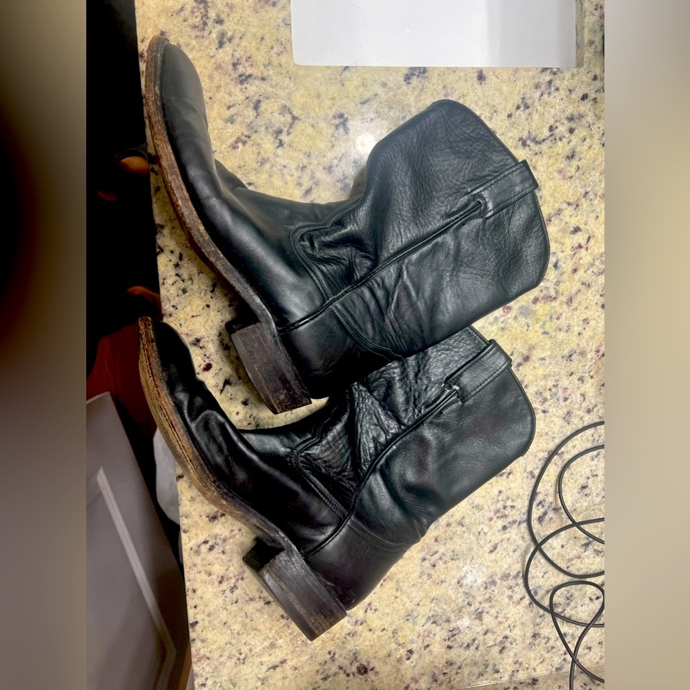 Larry Mahan boots size 9 - used